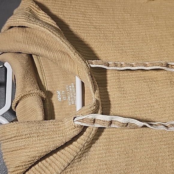 Aerie hoodie - Picture 2 of 3